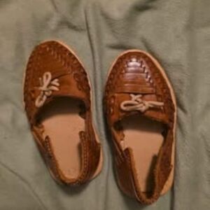 Source Unknown Brown Kids Moccasins